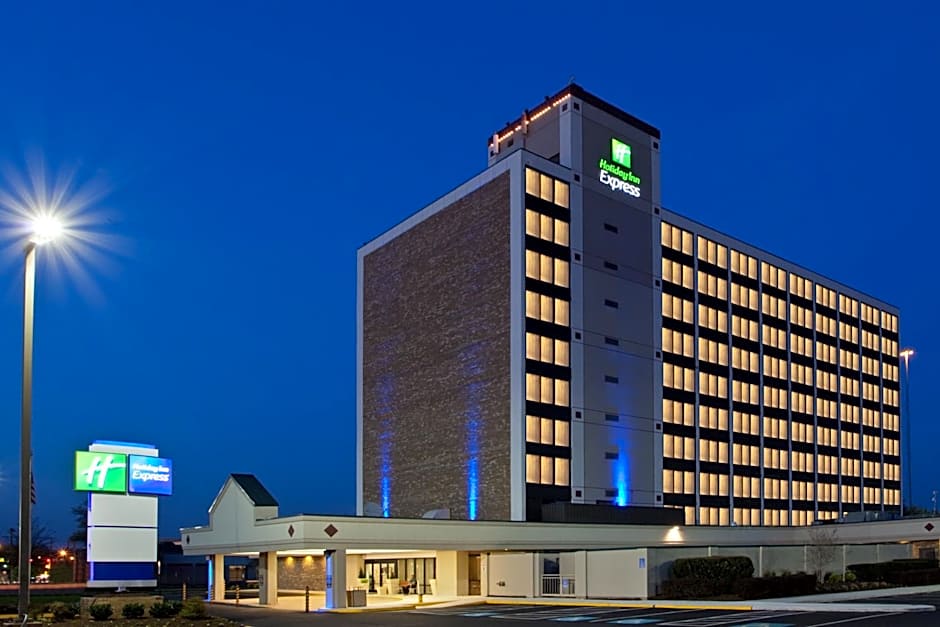 Holiday Inn Express Washington DC SW - Springfield By IHG