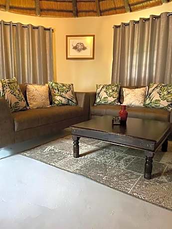 Deluxe King Suite