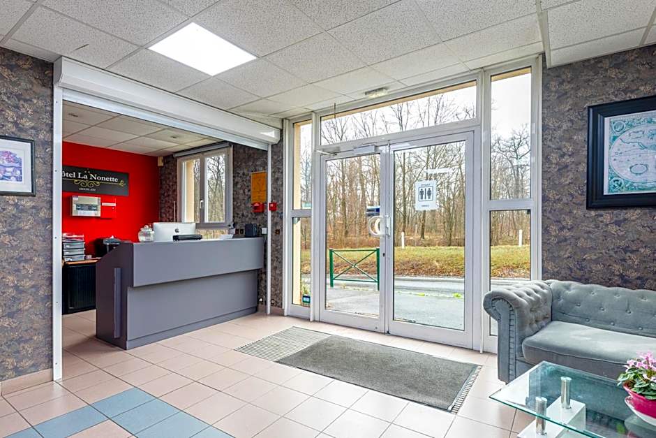 Hôtel La Nonette ASTERIX, CDG AIRPORT & PARIS CENTRE