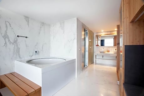 DUPLEX CAPACITY 5 PEOPLE