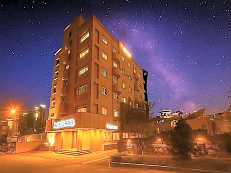 I-check Hyunjin Hotel