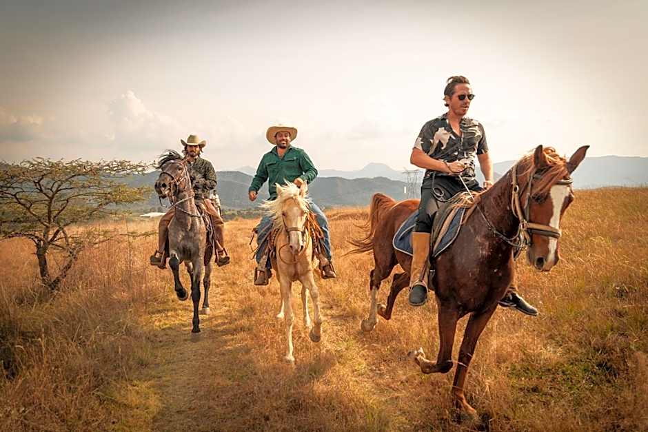 Rancho con Caballos El Reencuentro