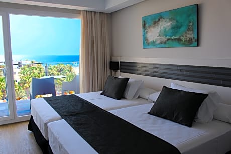 Double Room side sea view