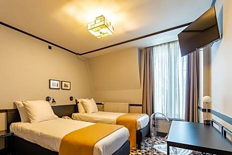 Superior Twin Room with Sofa Bed