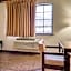 Econo Lodge Inn & Suites El Paso