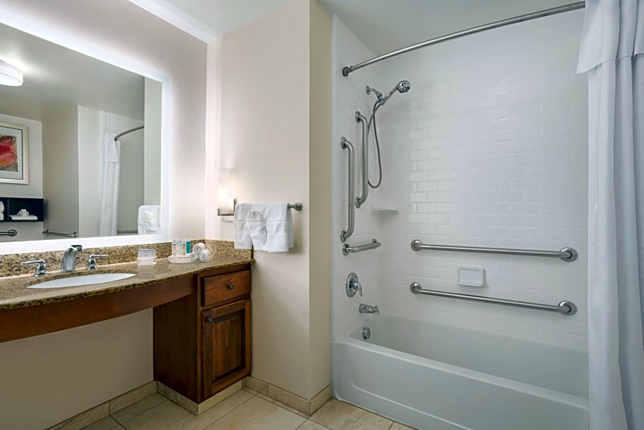 Homewood Suites by Hilton Fargo