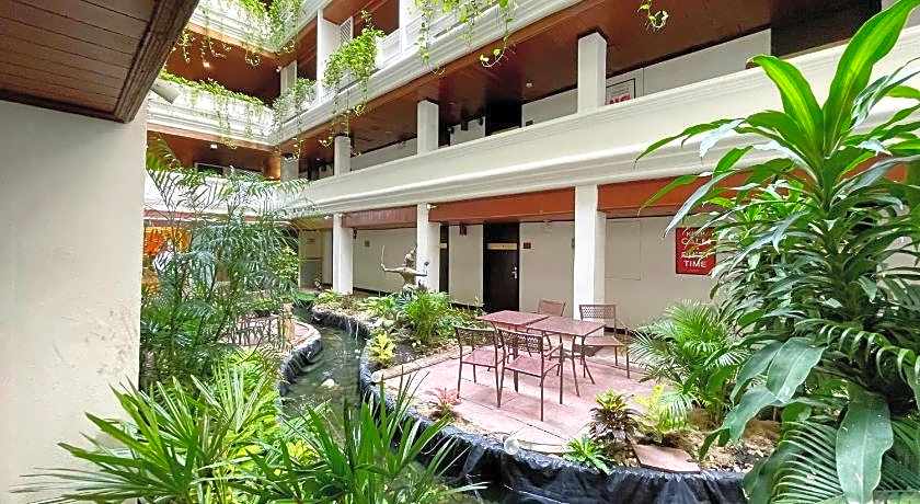 Arawana Regency Park Sukhumvit