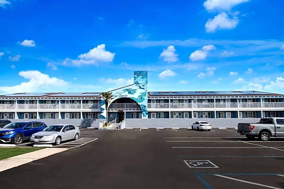 Pacific Coast Roadhouse Hotel