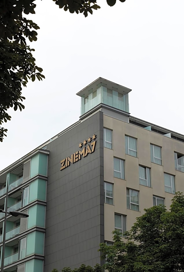 Hotel Zinema7
