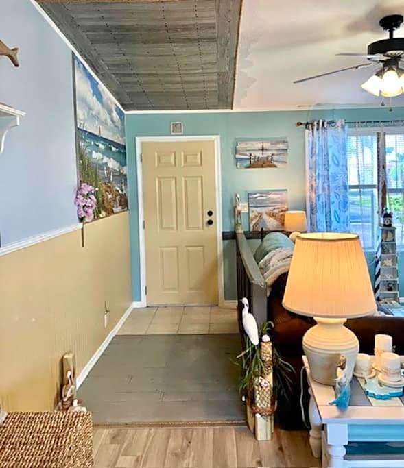 Coastal Imagination Sunny Dayz Oasis