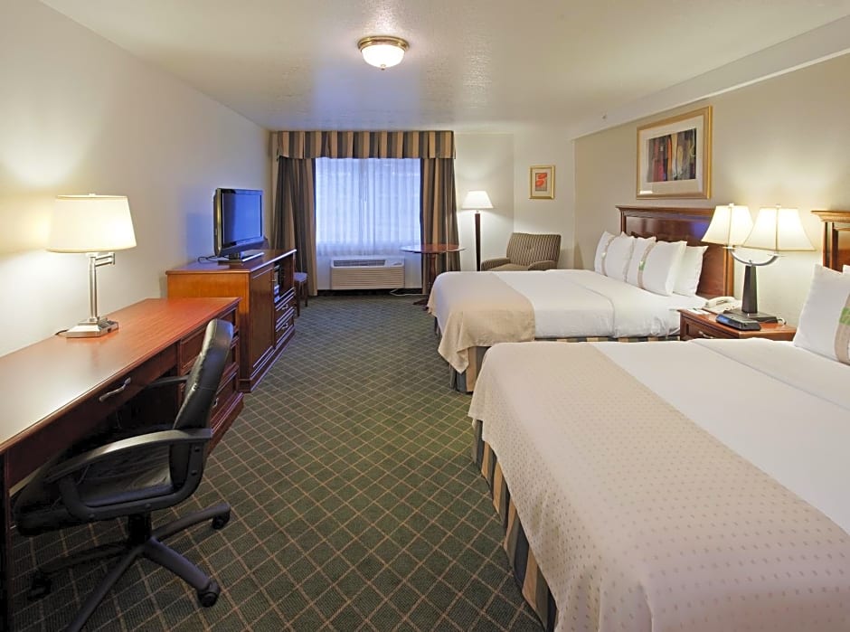 Holiday Inn Redding, an IHG Hotel