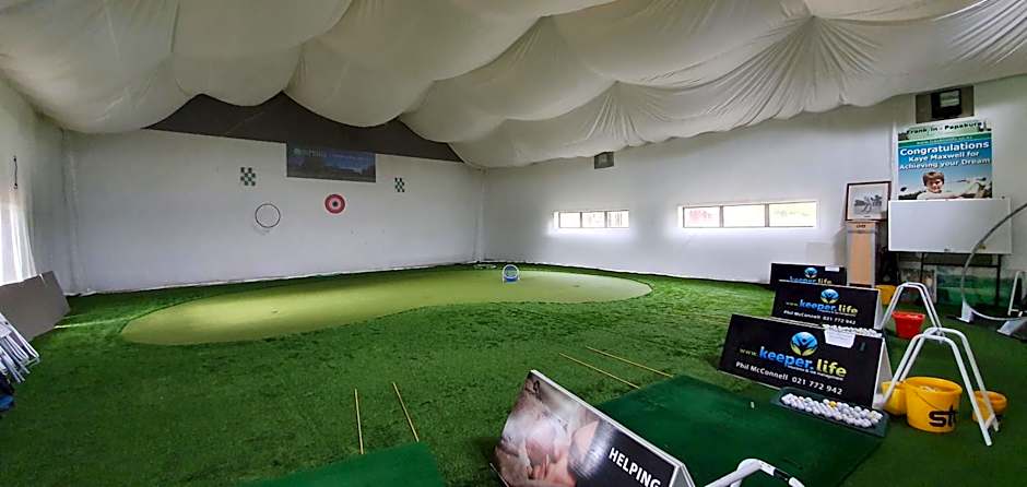 Maxwell's Golf Retreat