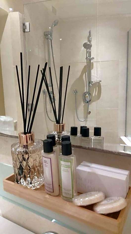 Tornabuoni La Petite Suite