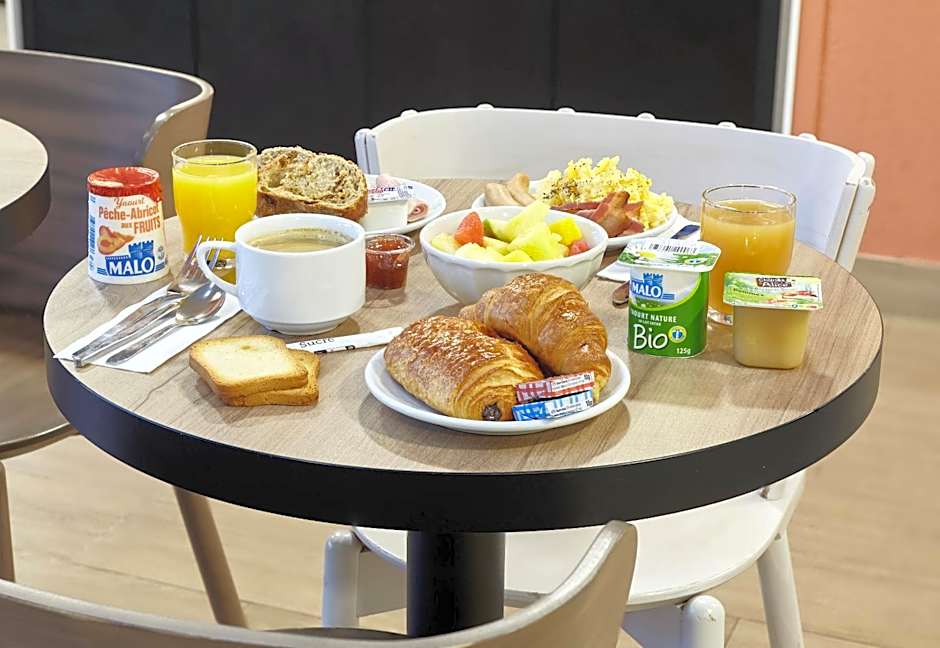 B&B HOTEL Paris Nord Gonesse Parc des Expos