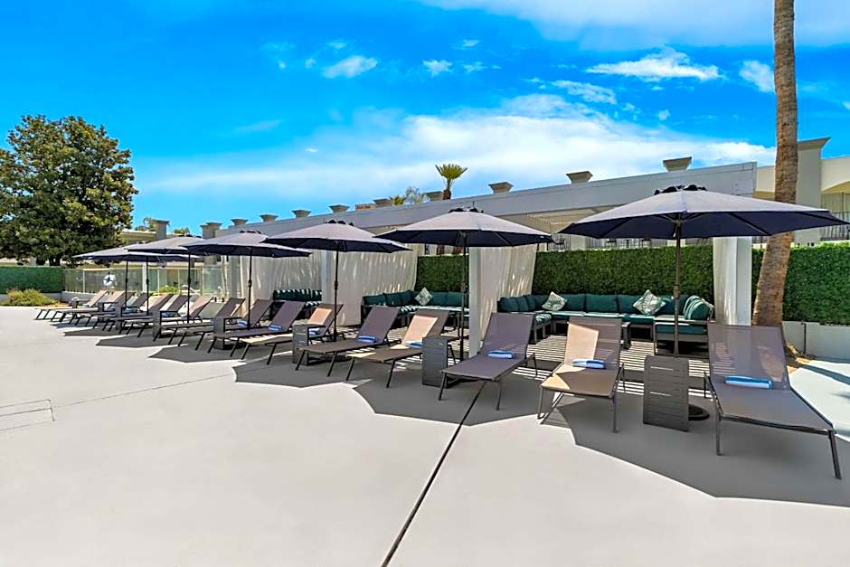 The Hourglass Hotel, Ascend Hotel Collection