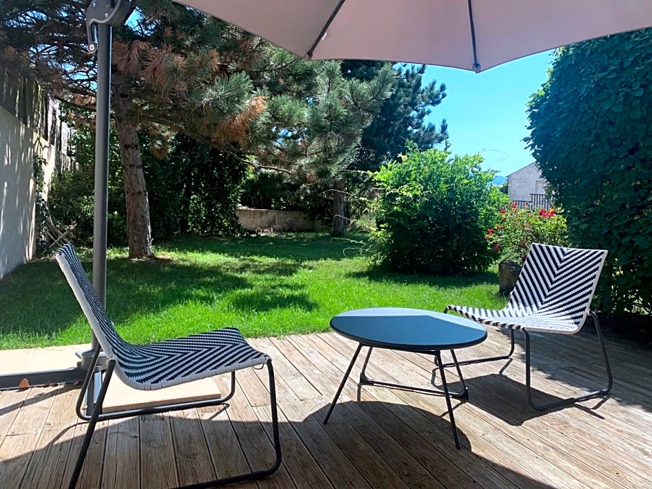 Chambre en Drôme Tropicale