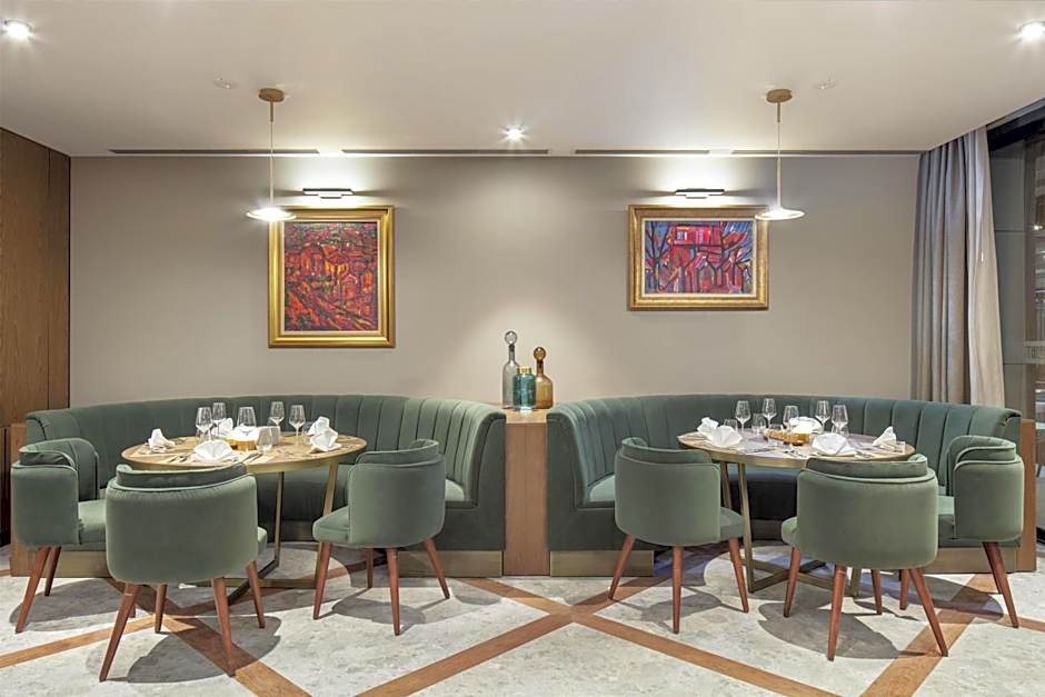 DoubleTree by Hilton Plovdiv Center