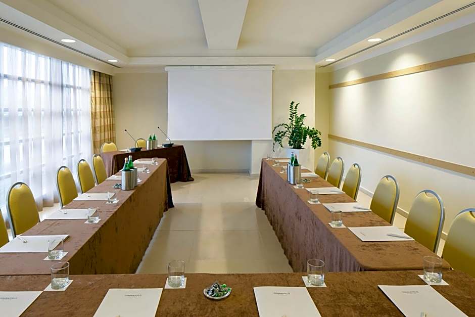 Starhotels Grand Milan