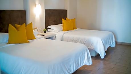 Standard Twin Room with Garden View