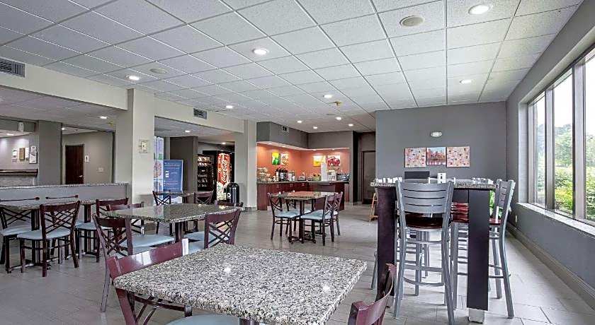 Quality Inn Holly Springs South