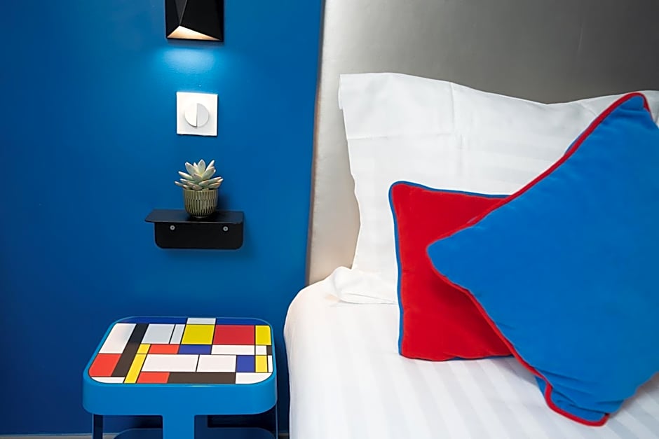 Hotel Du Mont Dore Batignolles