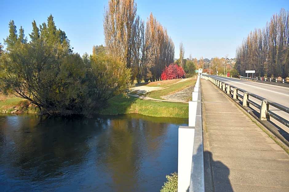 Tumut Farrington motel