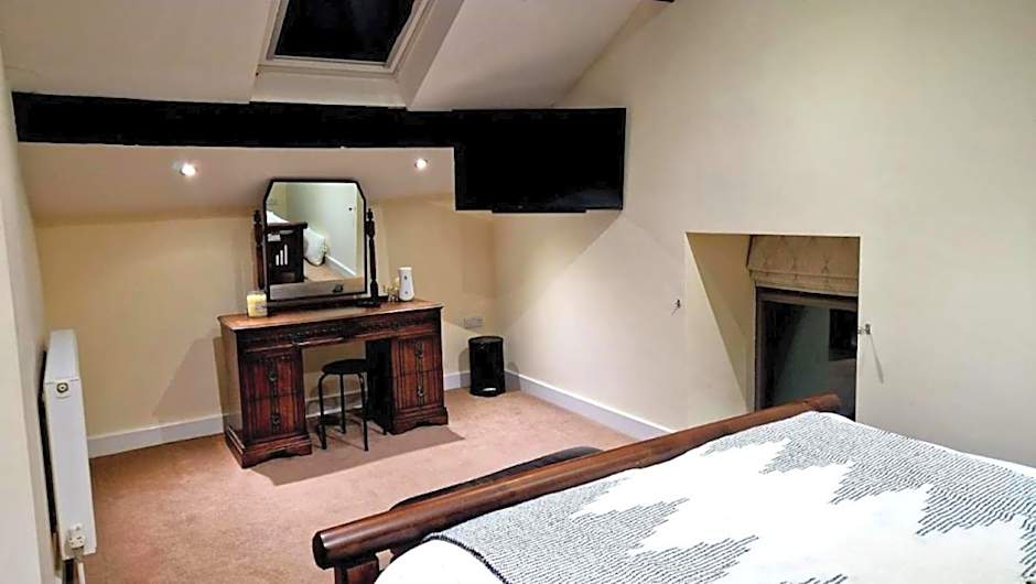 The Garden Bar Rooms