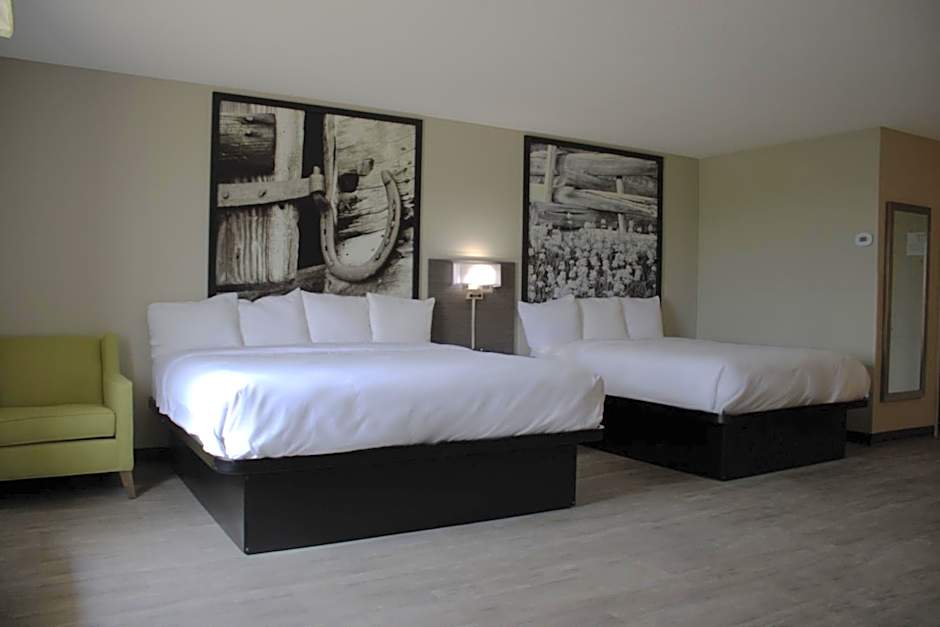 Boarders Inn and Suites by Cobblestone Lamar Missouri