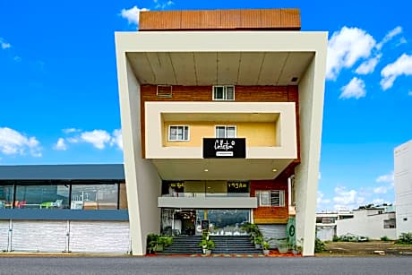 Collection O LNCT University Bhopal Formerly Taste of Temple