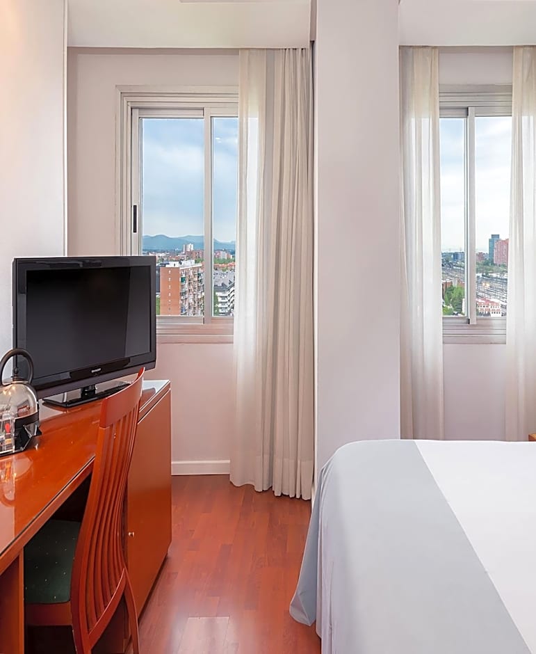 Hotel Madrid Chamartín Affiliated by Meliá