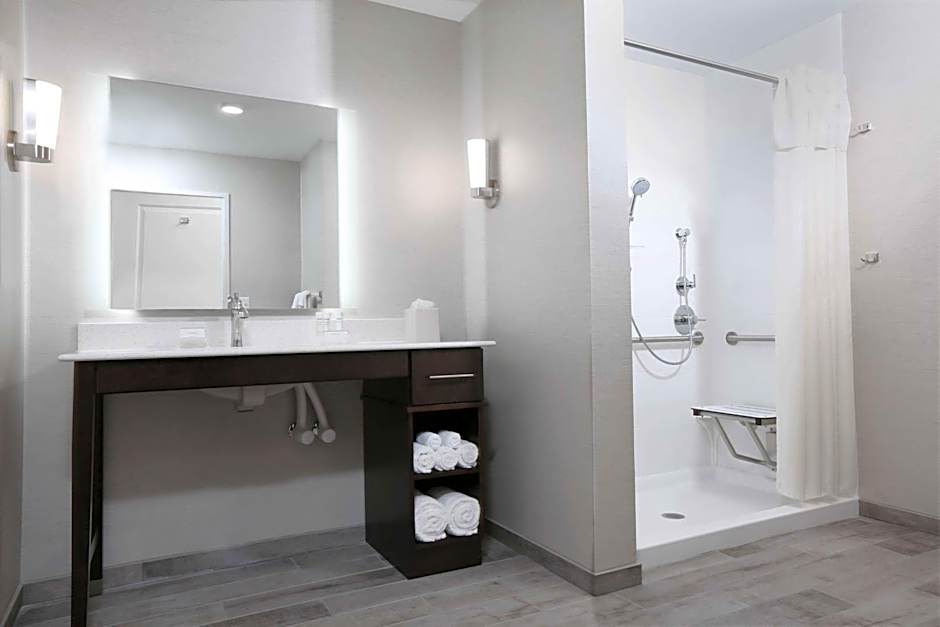 Homewood Suites By Hilton West Fargo/Sanford Medical Center