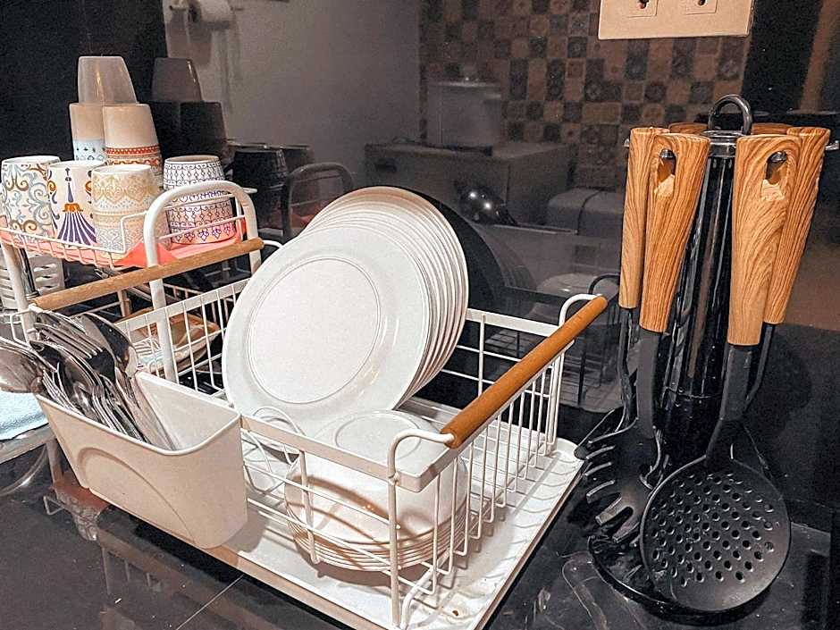 Cozy Themed 2BR TownHouse - near Clark Airport - TRP1