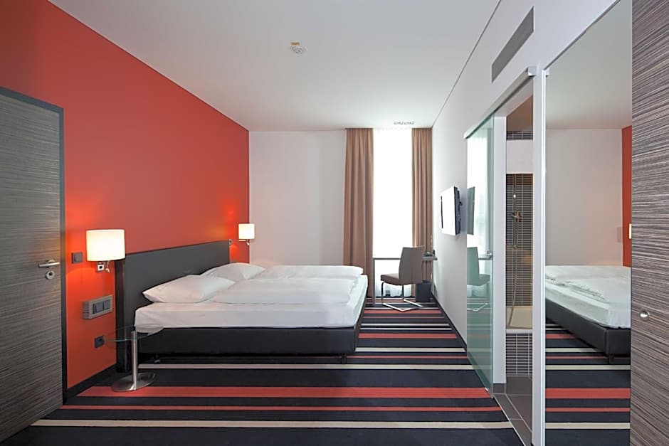 Photo 1 of 9 of Suite