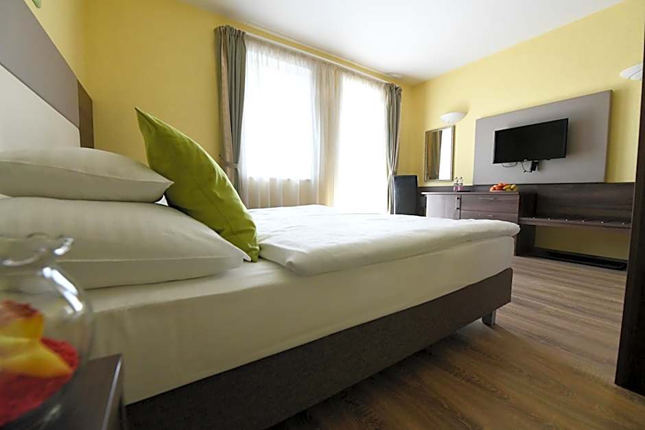 Jade Hotel-Ezüsthíd Hotel