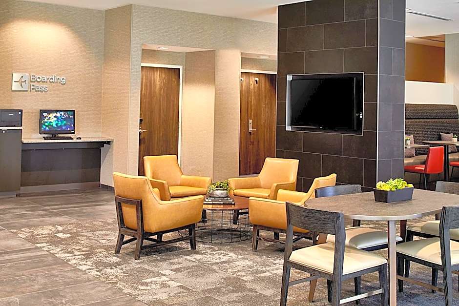Courtyard by Marriott Minneapolis West
