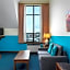 Huntingdon Hotel and Suites