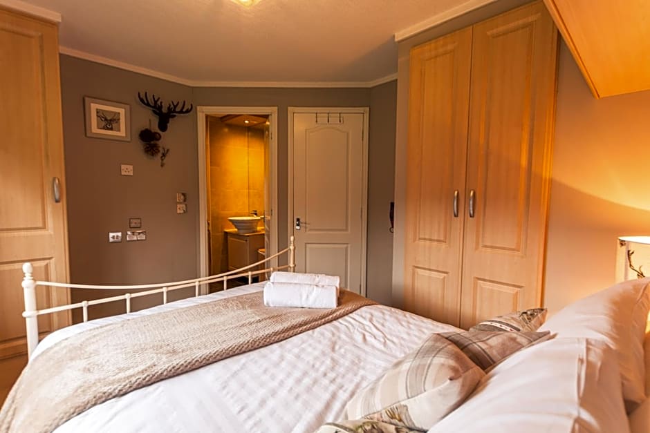 Hunters Lodge With Hot Tub