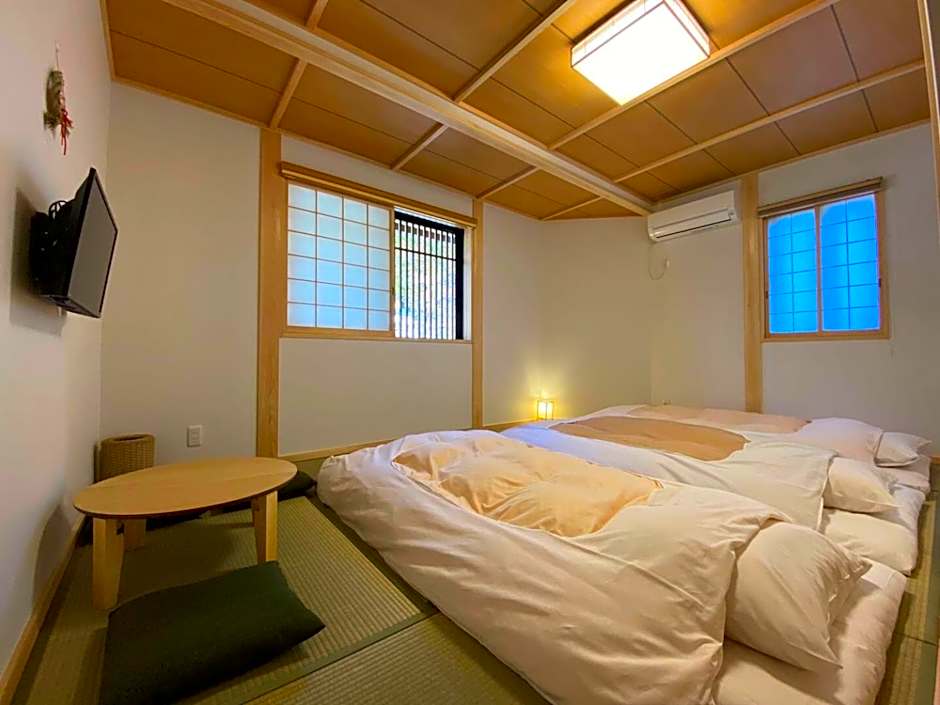 Photo 1 of 4 of Triple Room