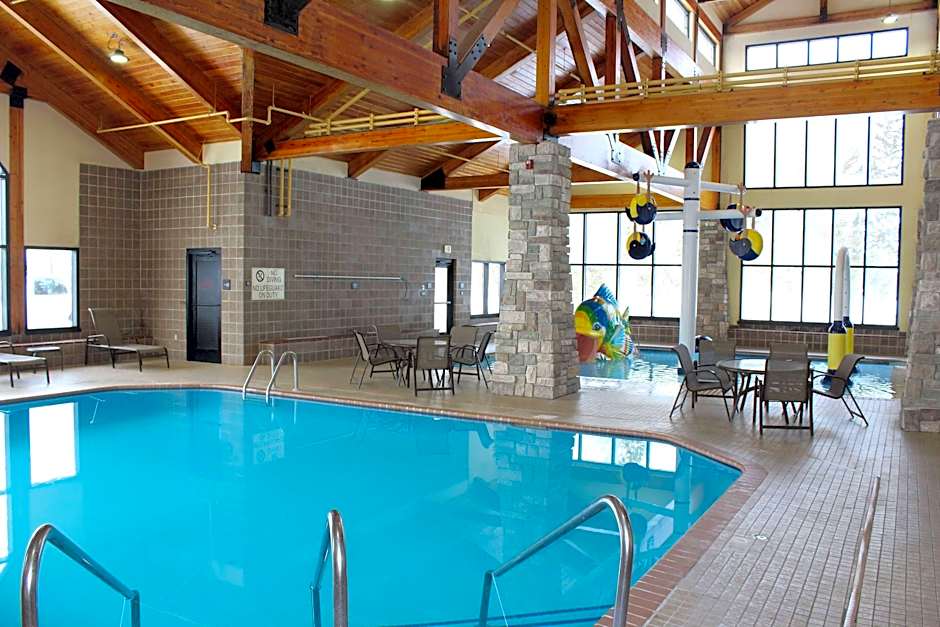 SouthShore Hotel on Lake Bemidji Trademark Collect