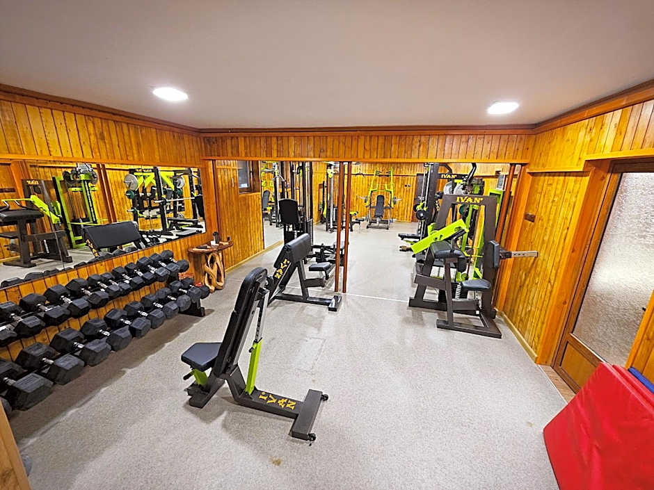 Alen Mak Forest Hotel