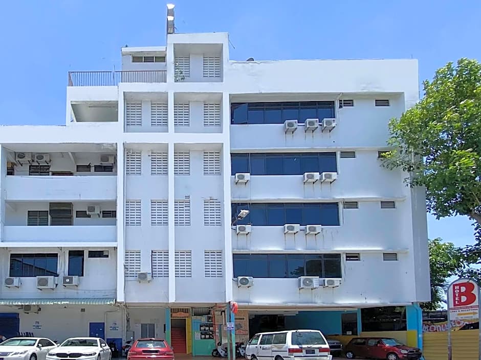 B-Hotel