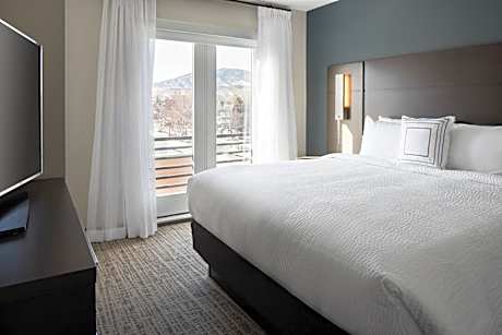 One-Bedroom King Suite with Sofa Bed