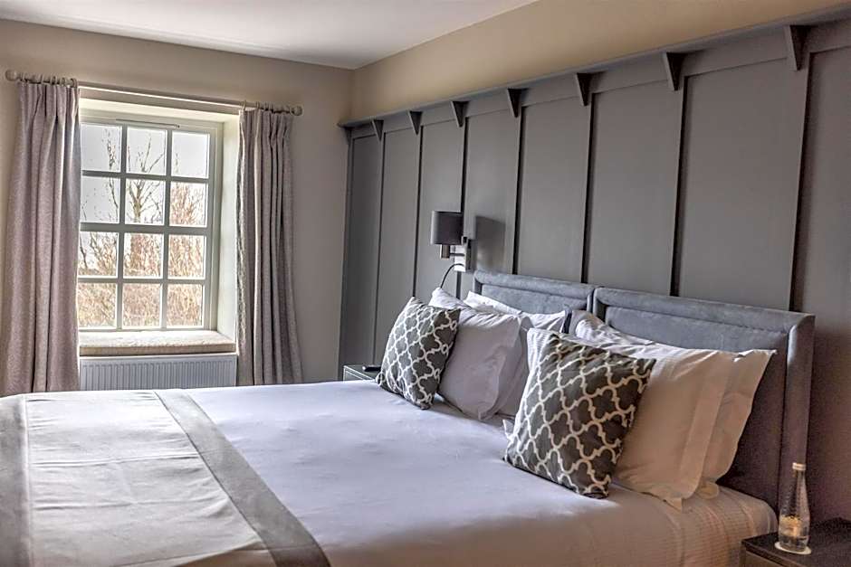 Marshall Meadows Manor House