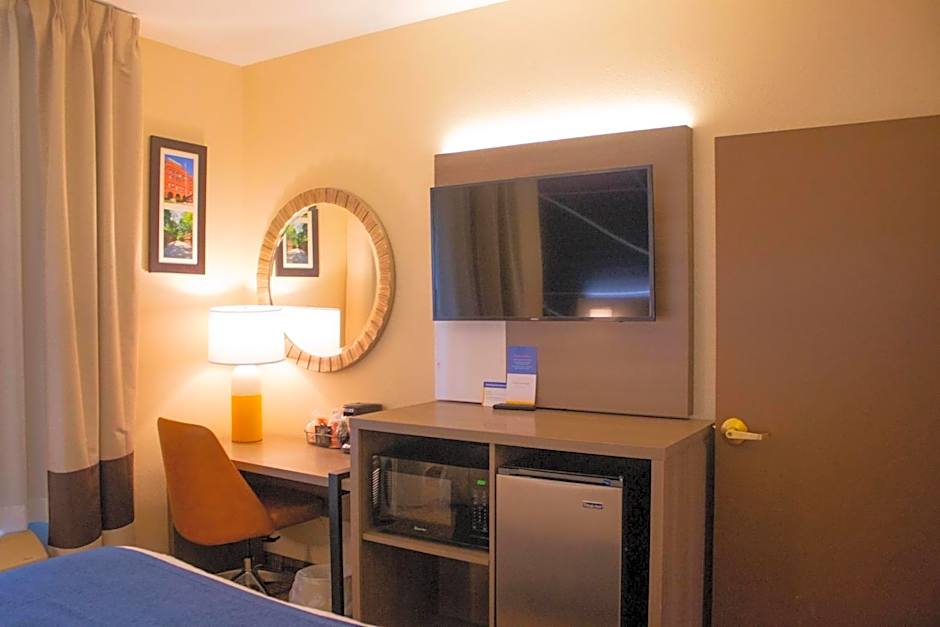 Comfort Inn & Suites Geneva- West Chicago