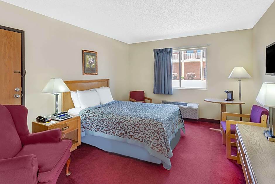 Days Inn by Wyndham Jackson