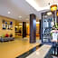 De Hug Hotel and Residence