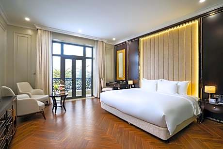 ADAMO HOTEL HUNG YEN