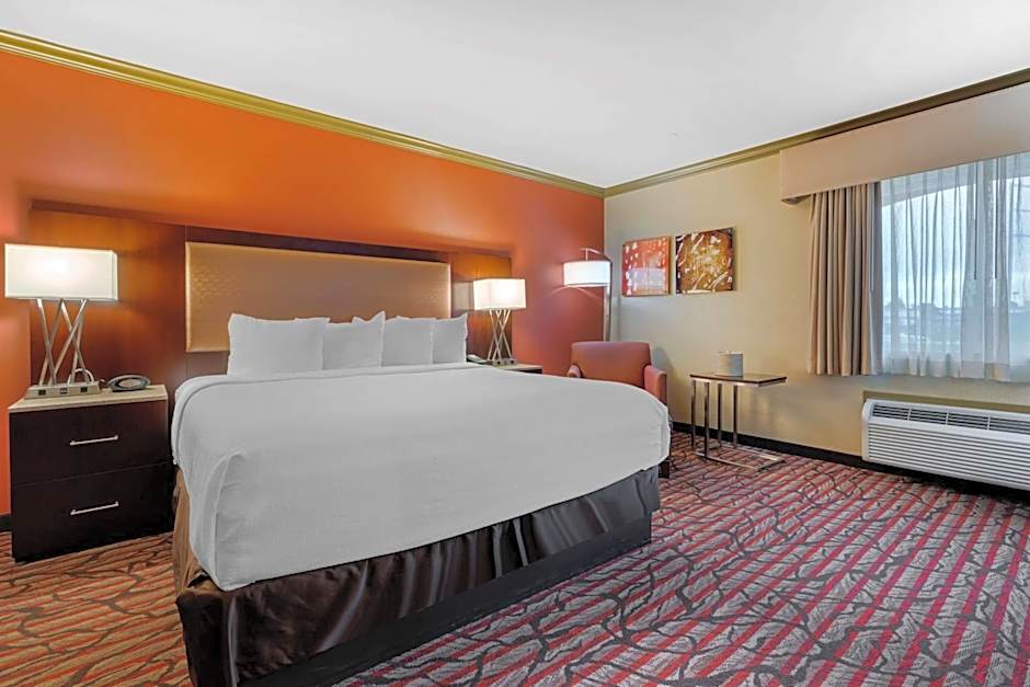 Best Western Plus Brookside Inn