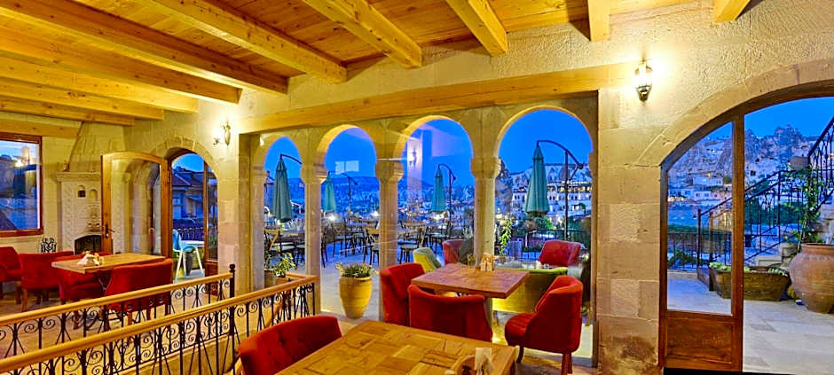 Caftan Cave Suites