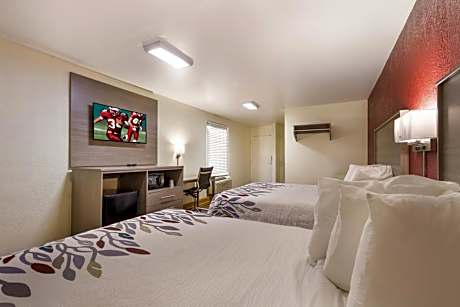 Deluxe Queen Room with Two Queen Beds - Non-Smoking
